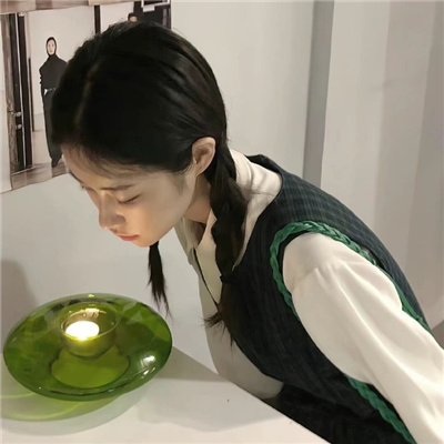 DJ亚君-中英文太空迷幻欢喜就好HOUSE慢摇大碟