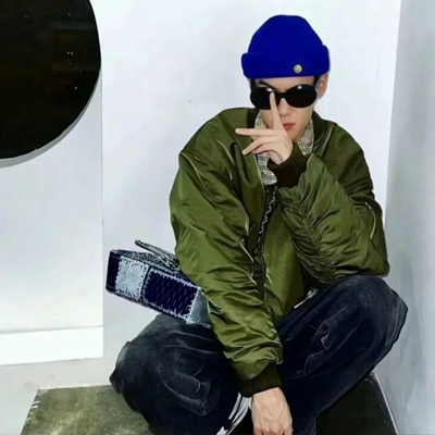 Dj黄志-国粤语ProgHouse音乐抖音冷冷街中我独自在徒步串烧